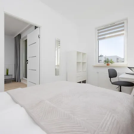 Comfortable With Parking By Renters Appartement